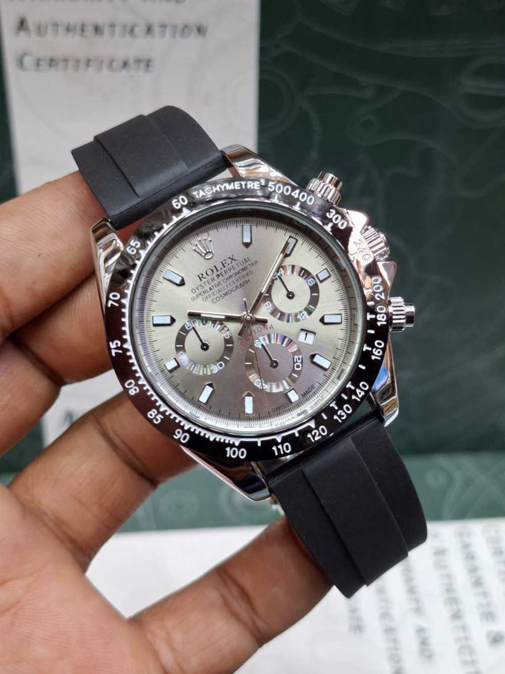 Luxury Daytona Style Chronograph Watch for Men - Rubber Strap
