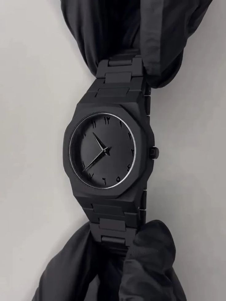 Aura Quartz Watch Black Lightweight Design Arabic Dial Black Aura Arabic Watch For Men Trendy Fiber Plastic Timepiece With Arabic Numerals